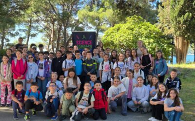 Učenici 3. a i 4. b razreda u posjetu MEDILS-u u sklopu projekta „Science Comes To Town“